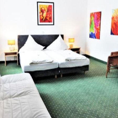 Paciello Restaurant Hotel เฟลแบร์ท ภายนอก รูปภาพ