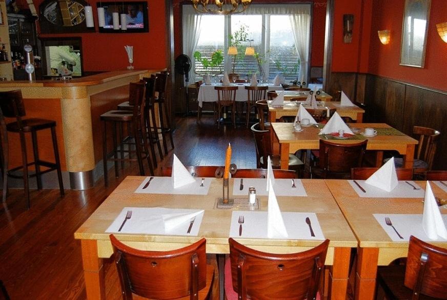 Paciello Restaurant Hotel เฟลแบร์ท ภายนอก รูปภาพ